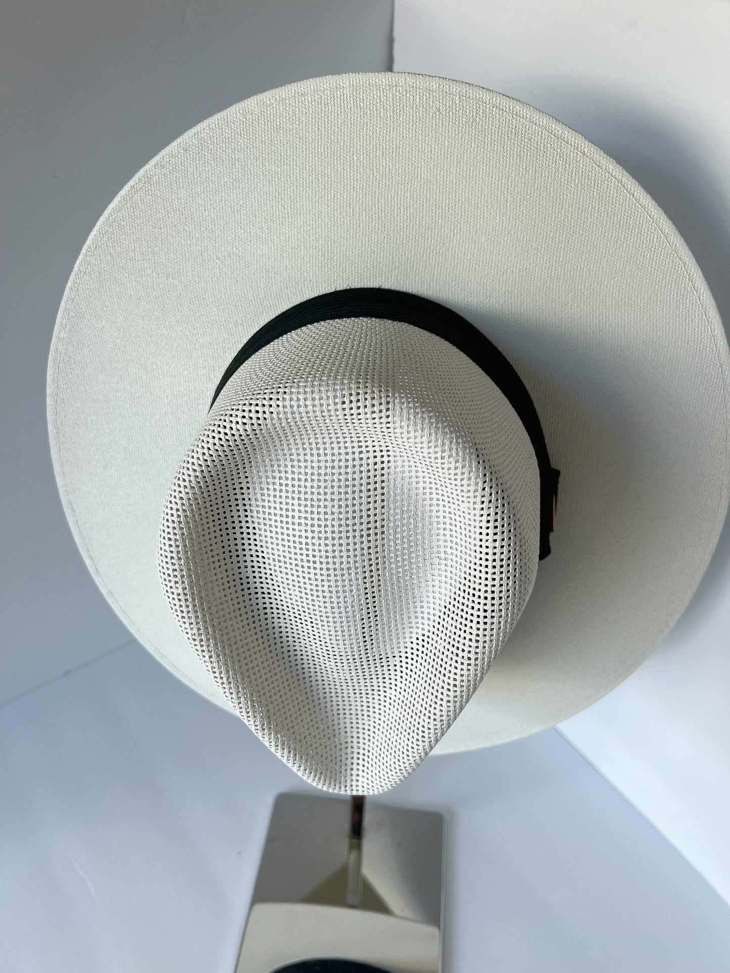 CHAPEAU EXPLORATEUR EN TOILE